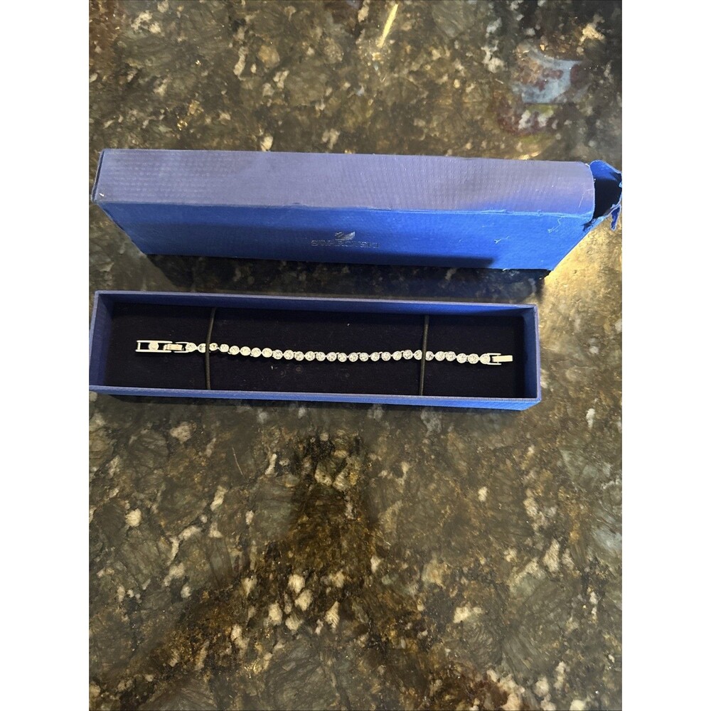 Vintage Swarovski Women's Round Crystal Tennis Bracelet 1178116